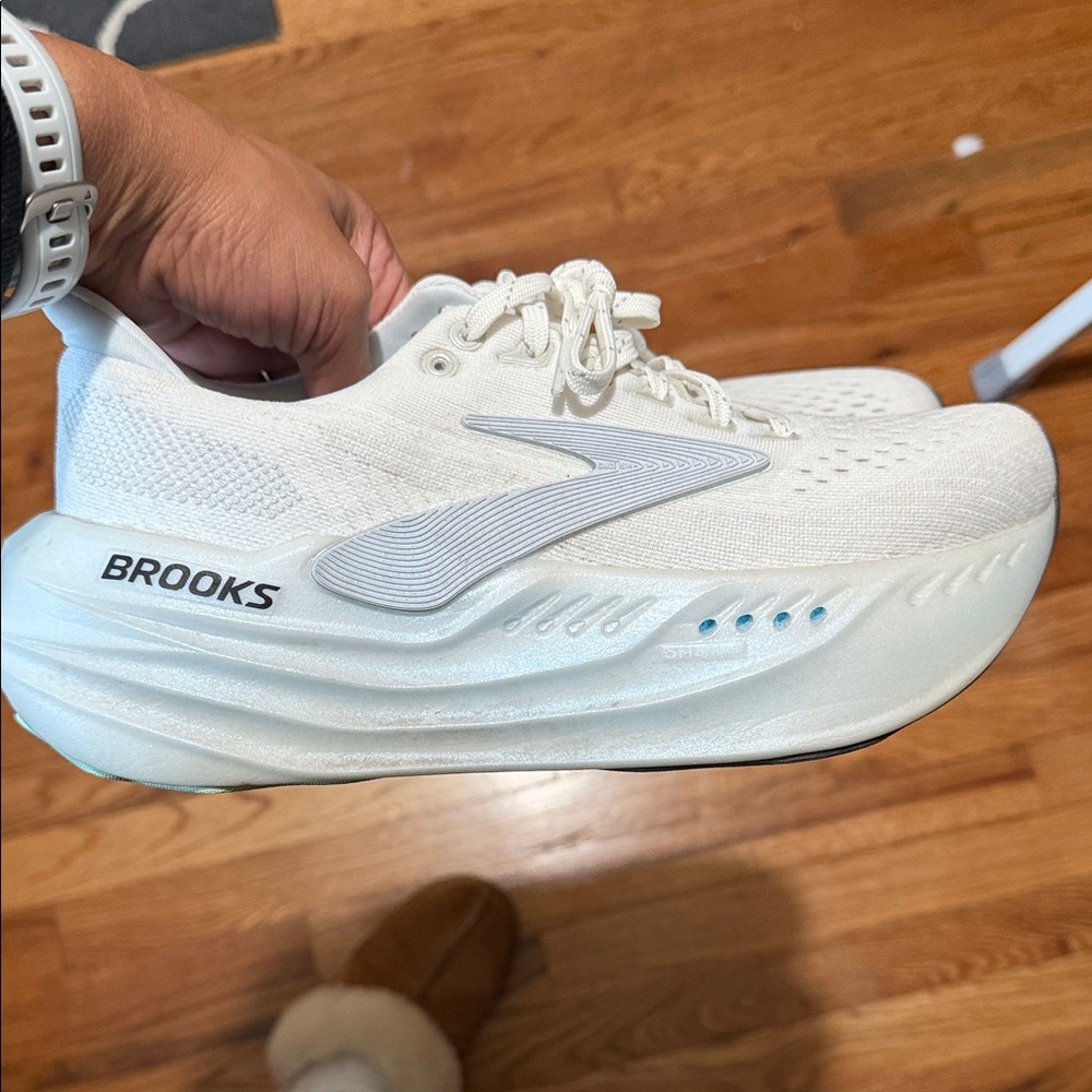 Brooks White Athletic Sneakers
